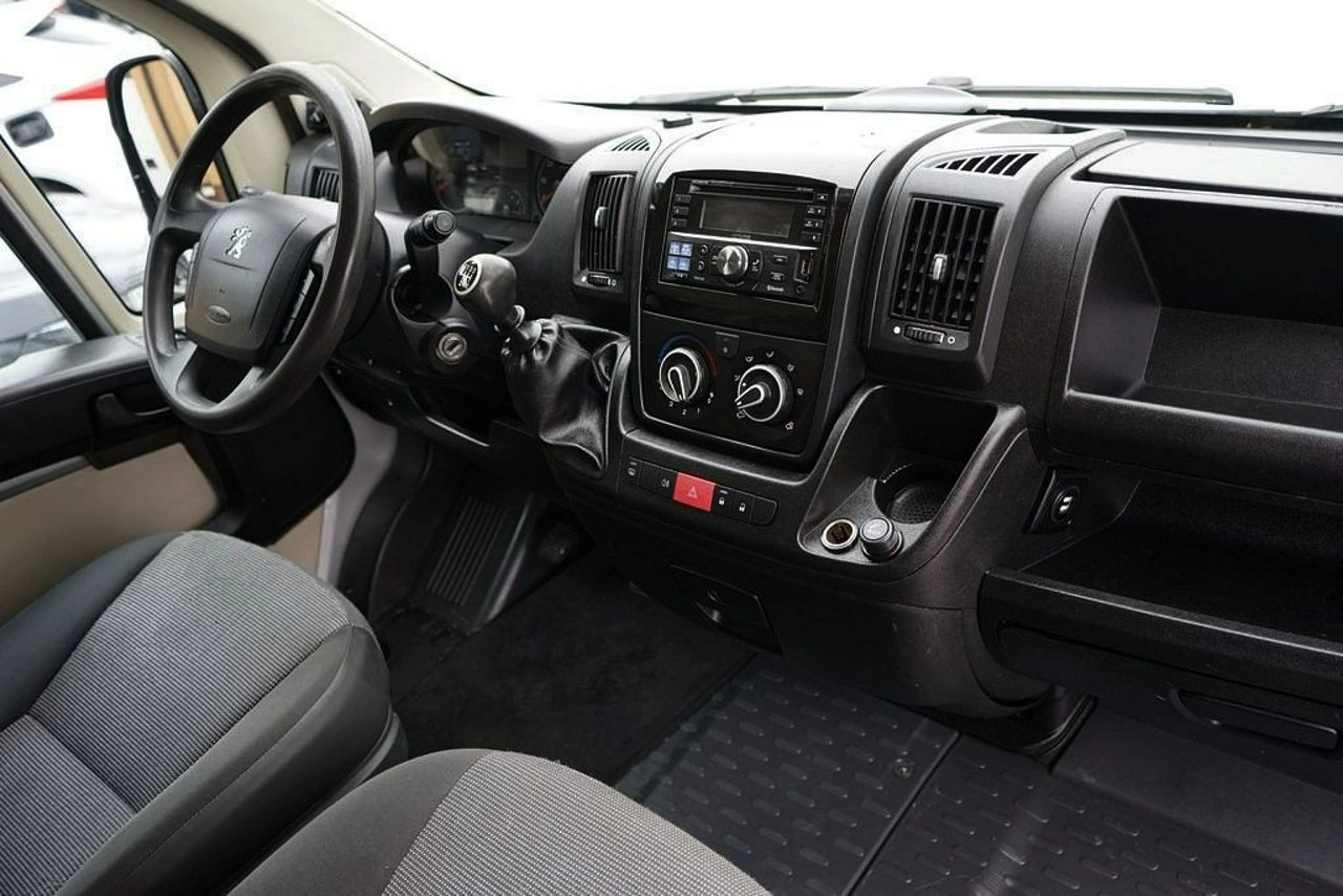 Peugeot Boxer - Zdjęcie 22