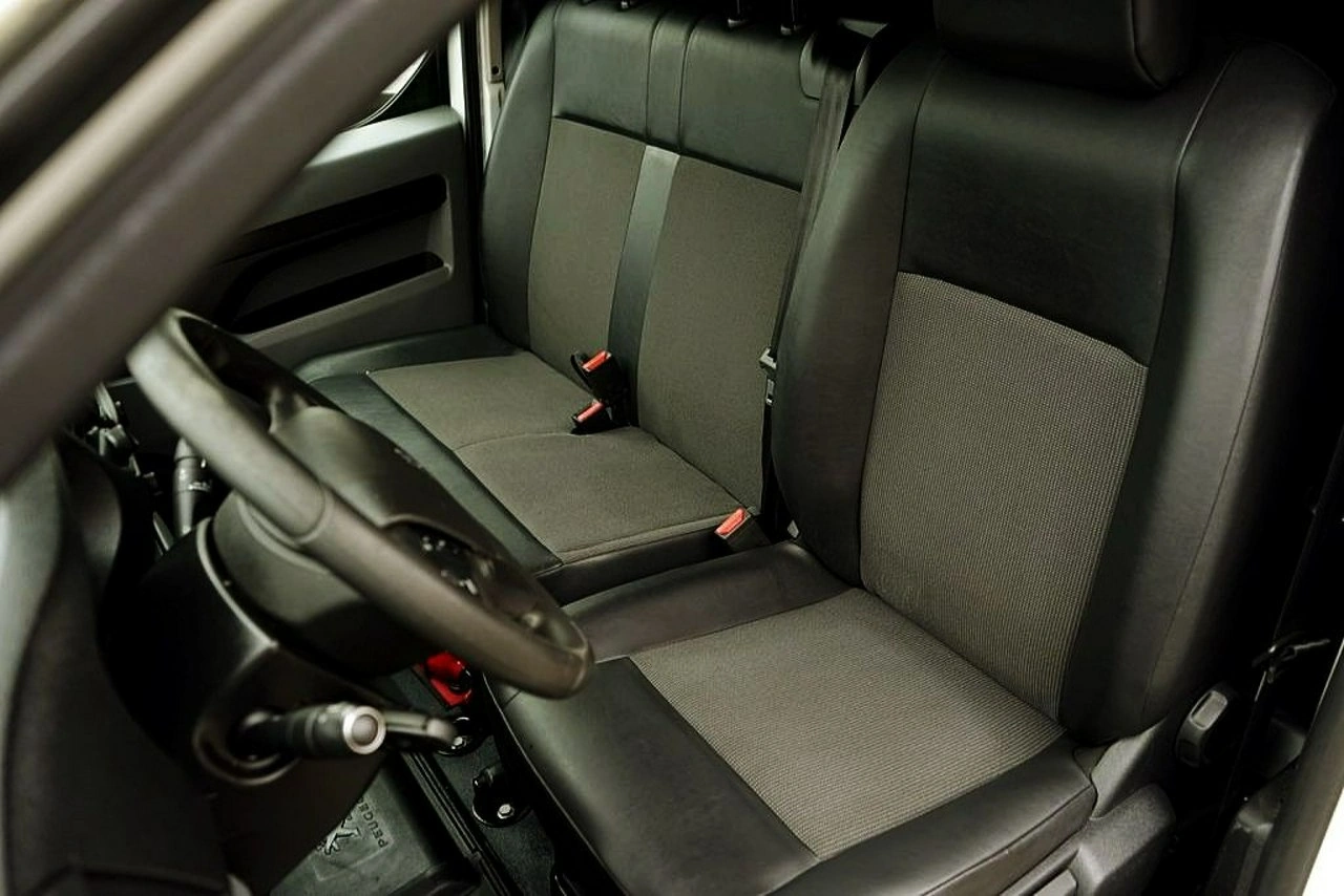 Peugeot Expert - Zdjęcie 18