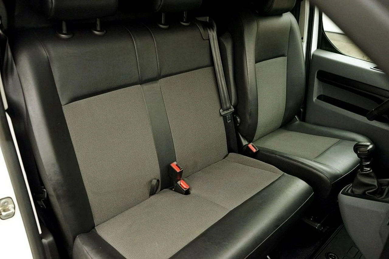 Peugeot Expert - Zdjęcie 19