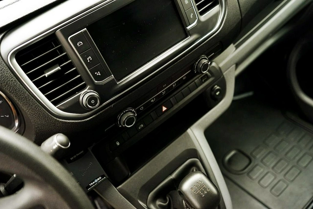 Peugeot Expert - Zdjęcie 24