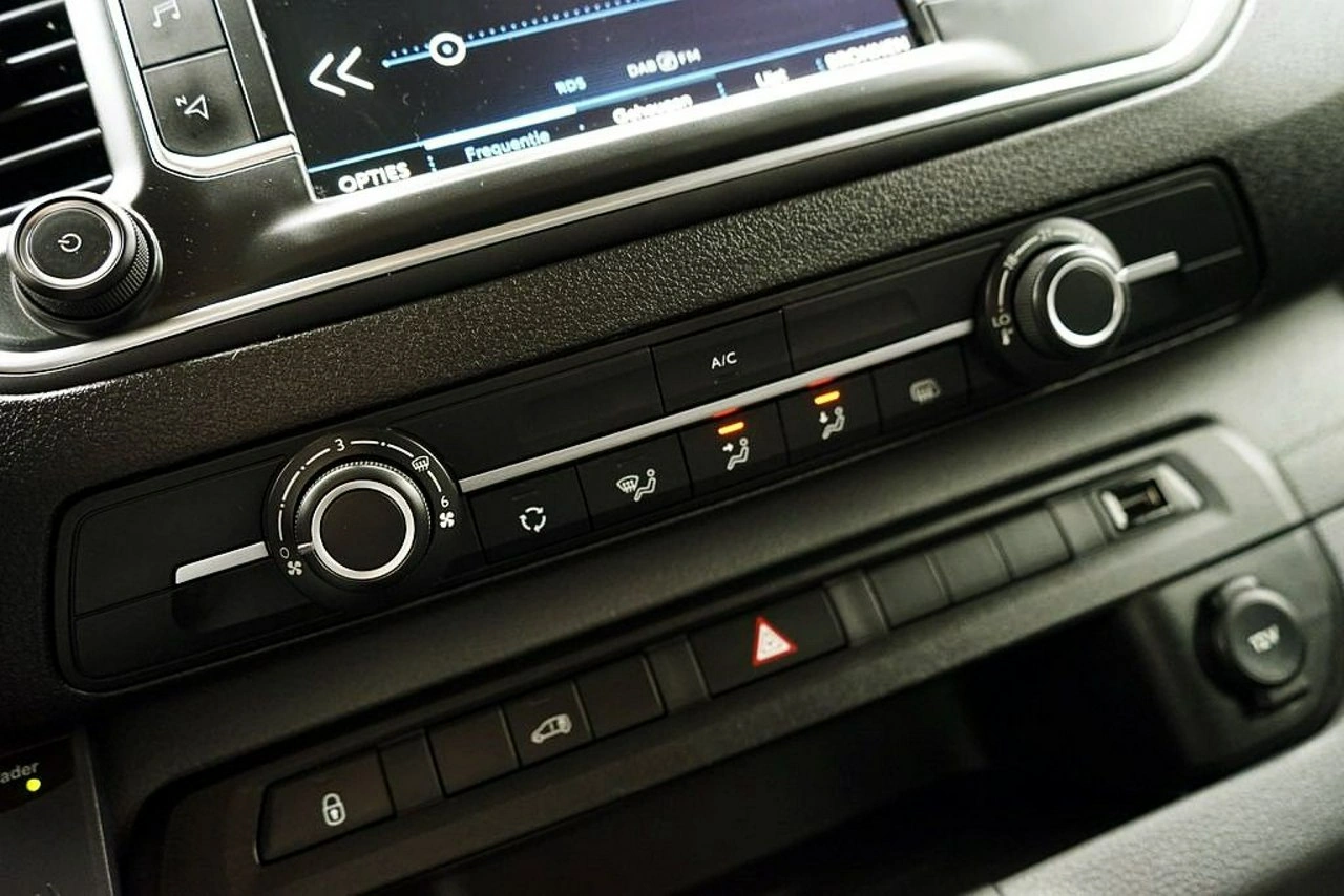 Peugeot Expert - Zdjęcie 25