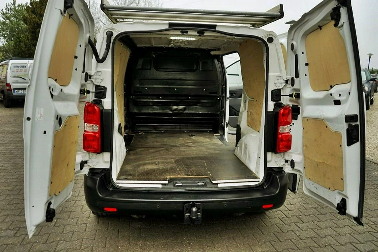 Peugeot Expert - Zdjęcie 30