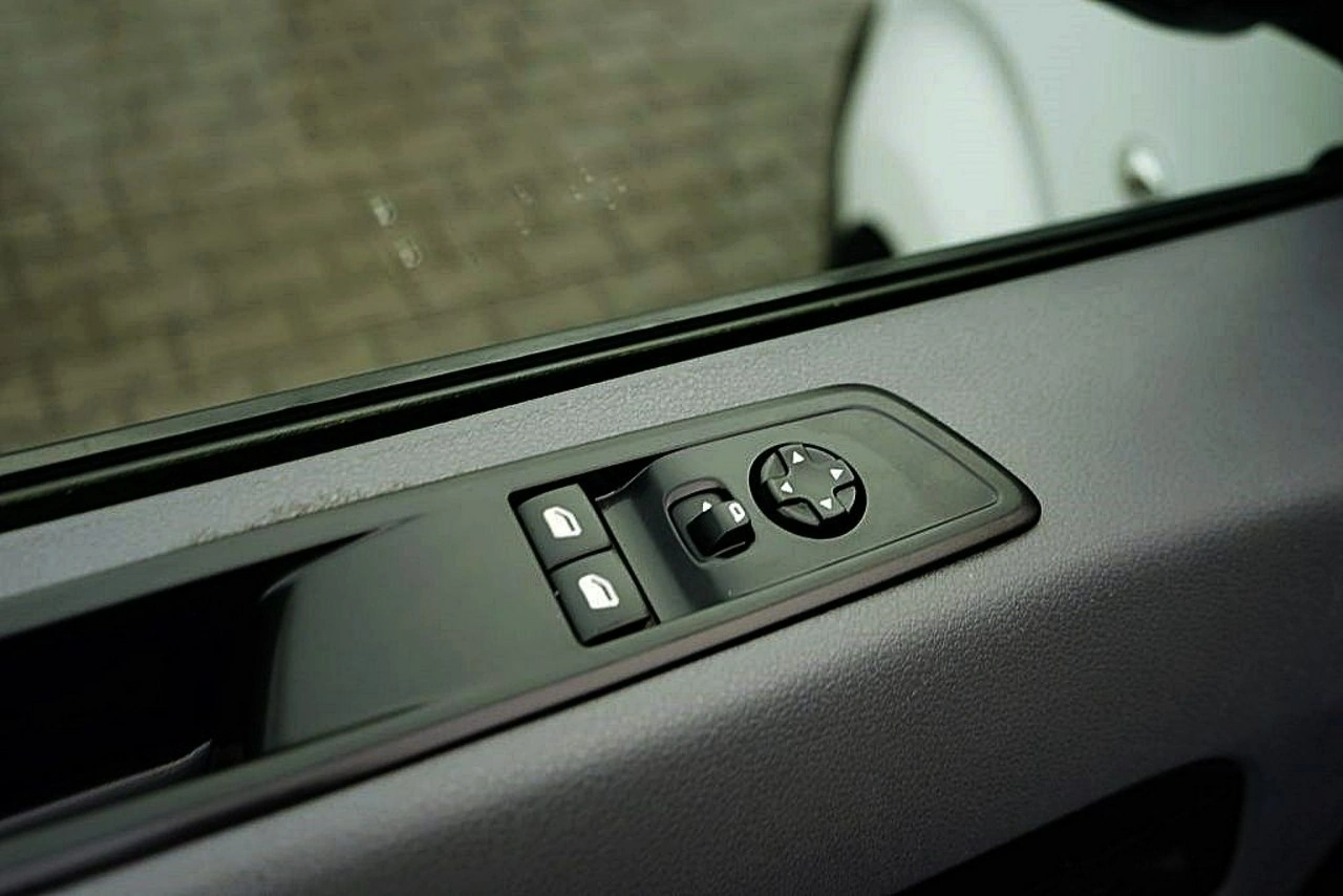 Peugeot Expert - Zdjęcie 9