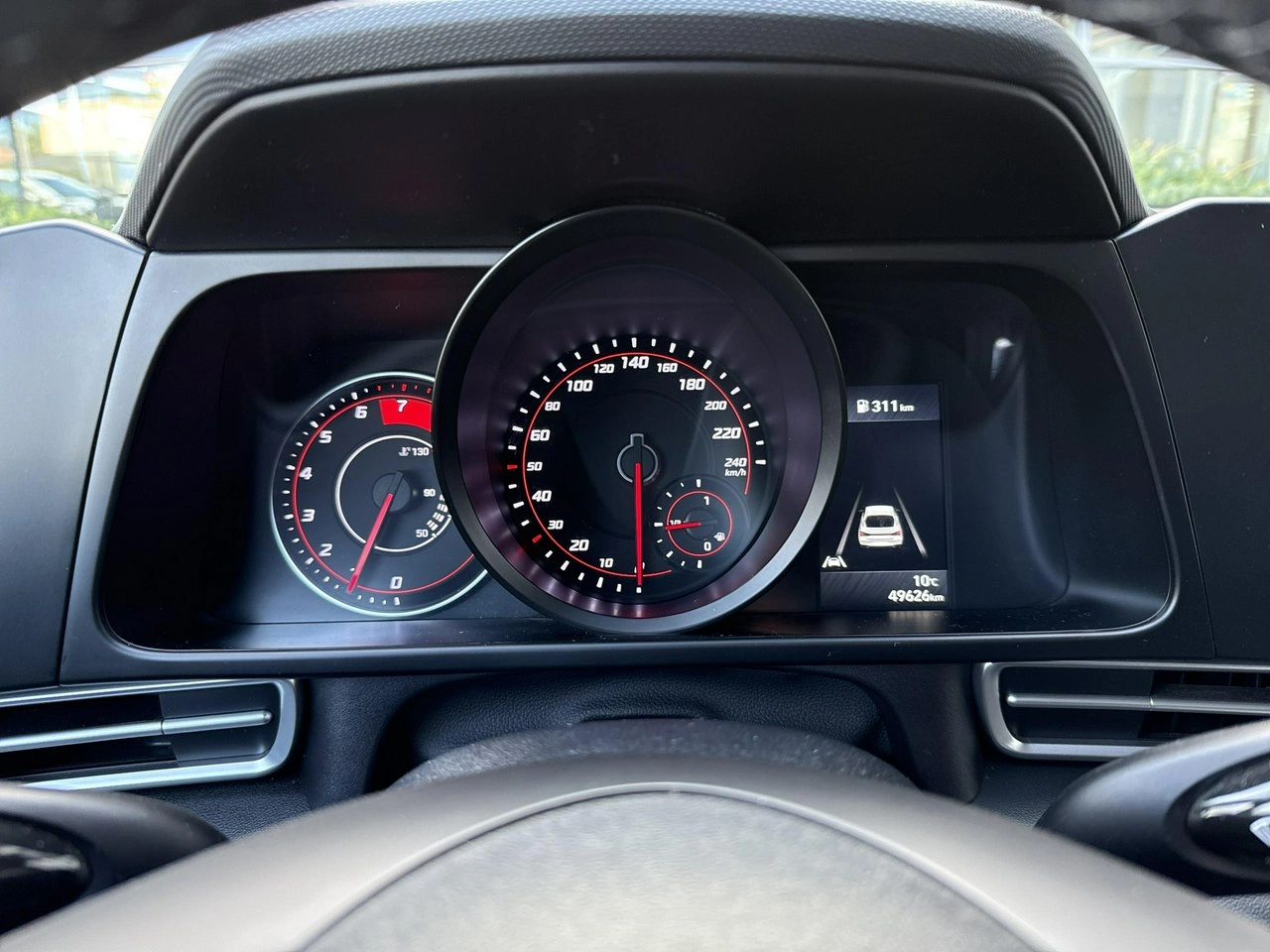 Hyundai Elantra - Zdjęcie 16