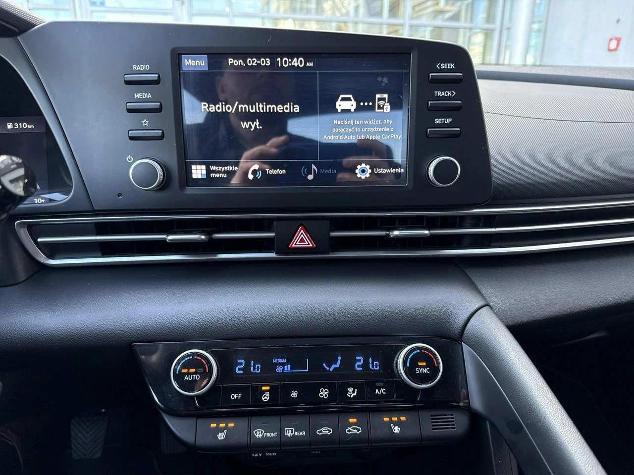 Hyundai Elantra - Zdjęcie 17