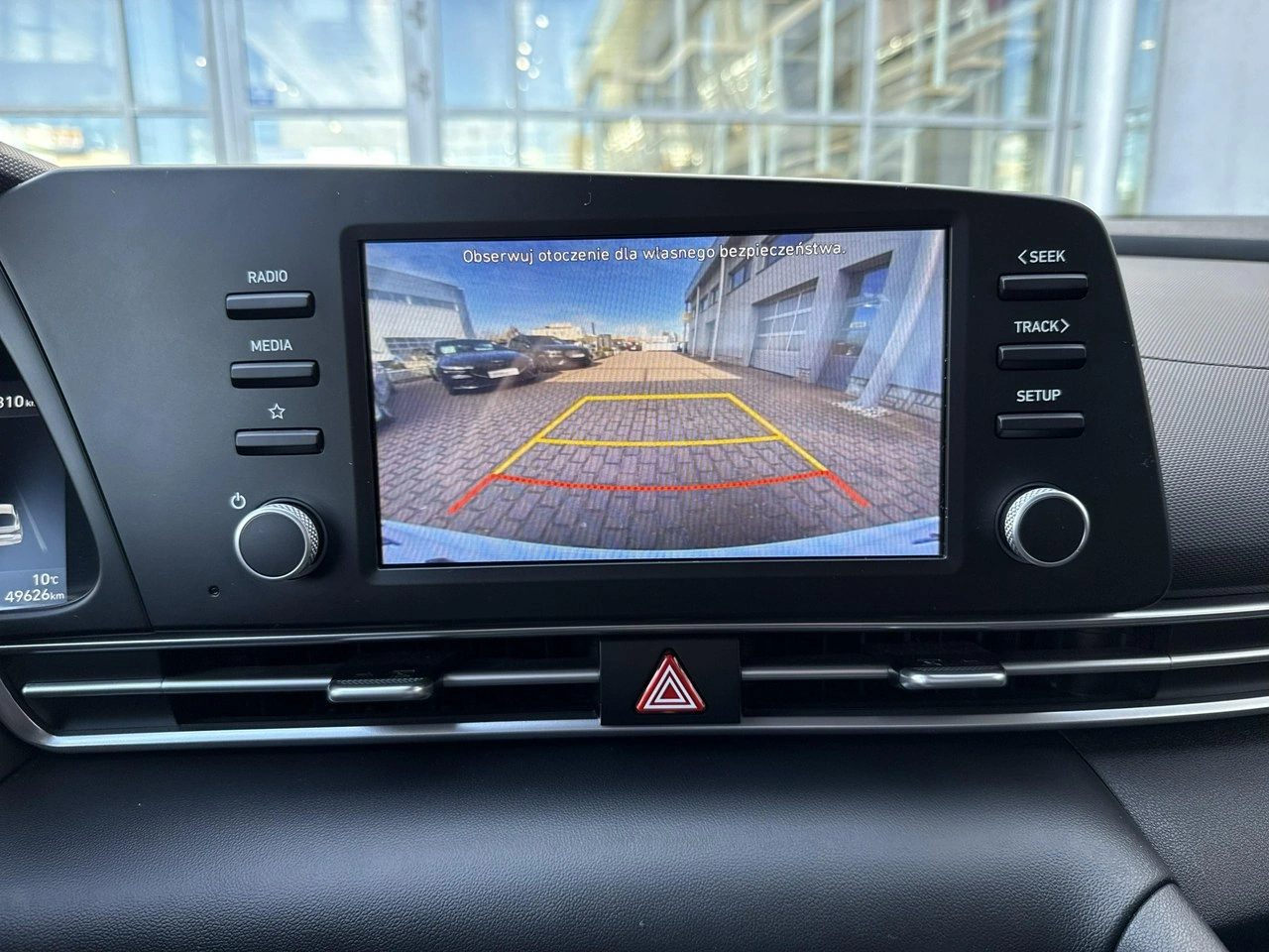 Hyundai Elantra - Zdjęcie 18