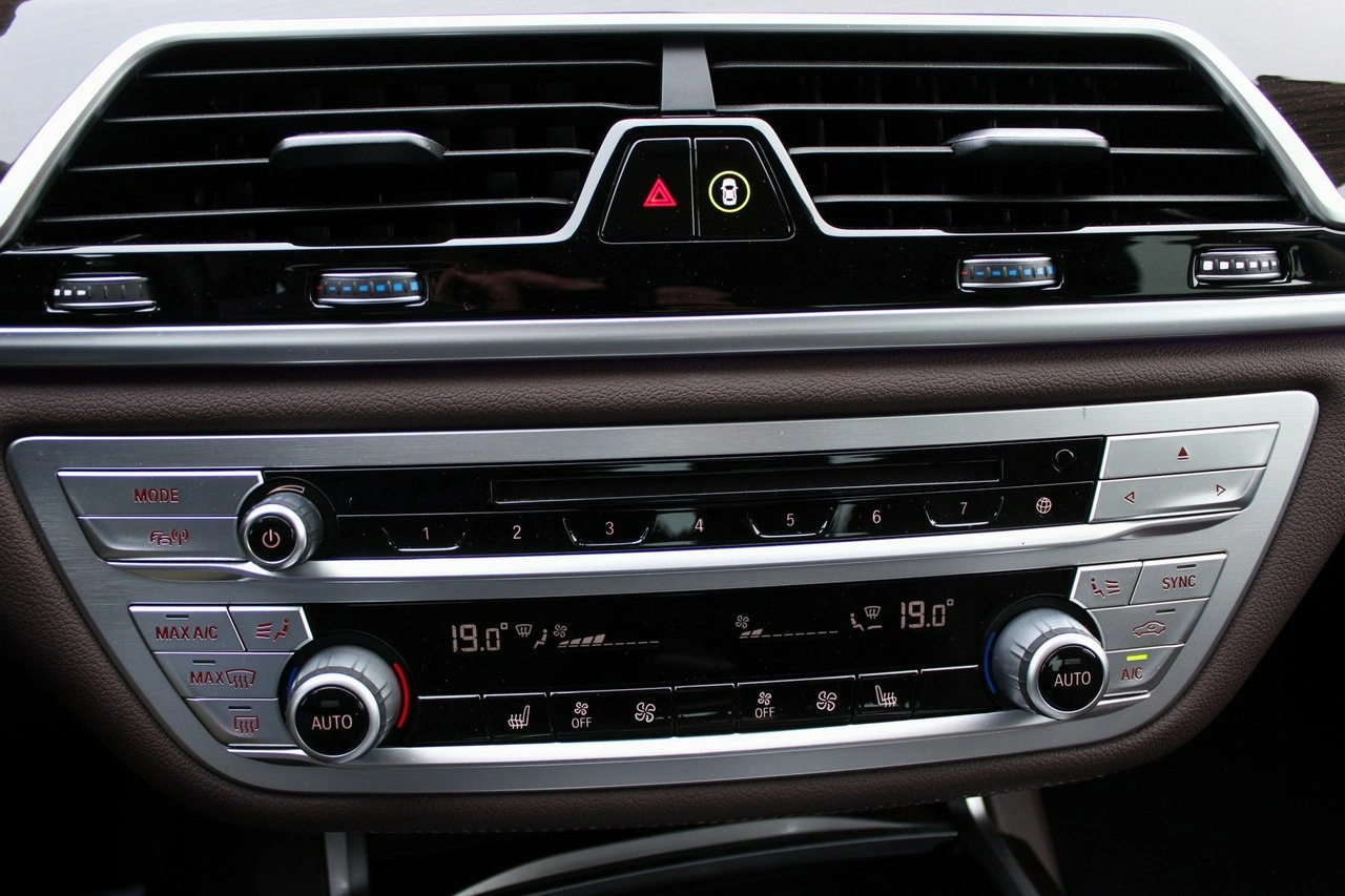 BMW 745 - Zdjęcie 20