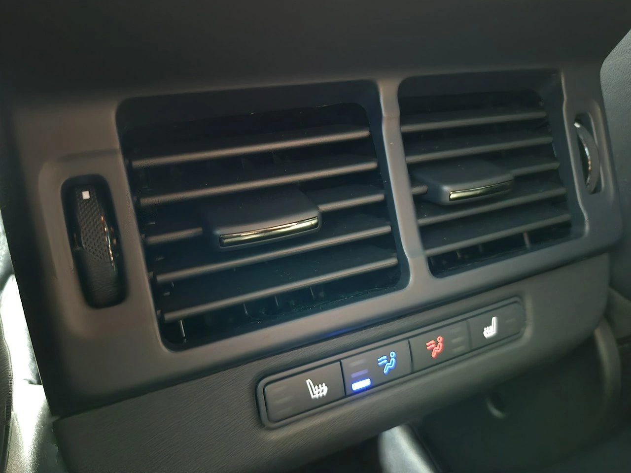 Land Rover Range Rover Evoque - Zdjęcie 27