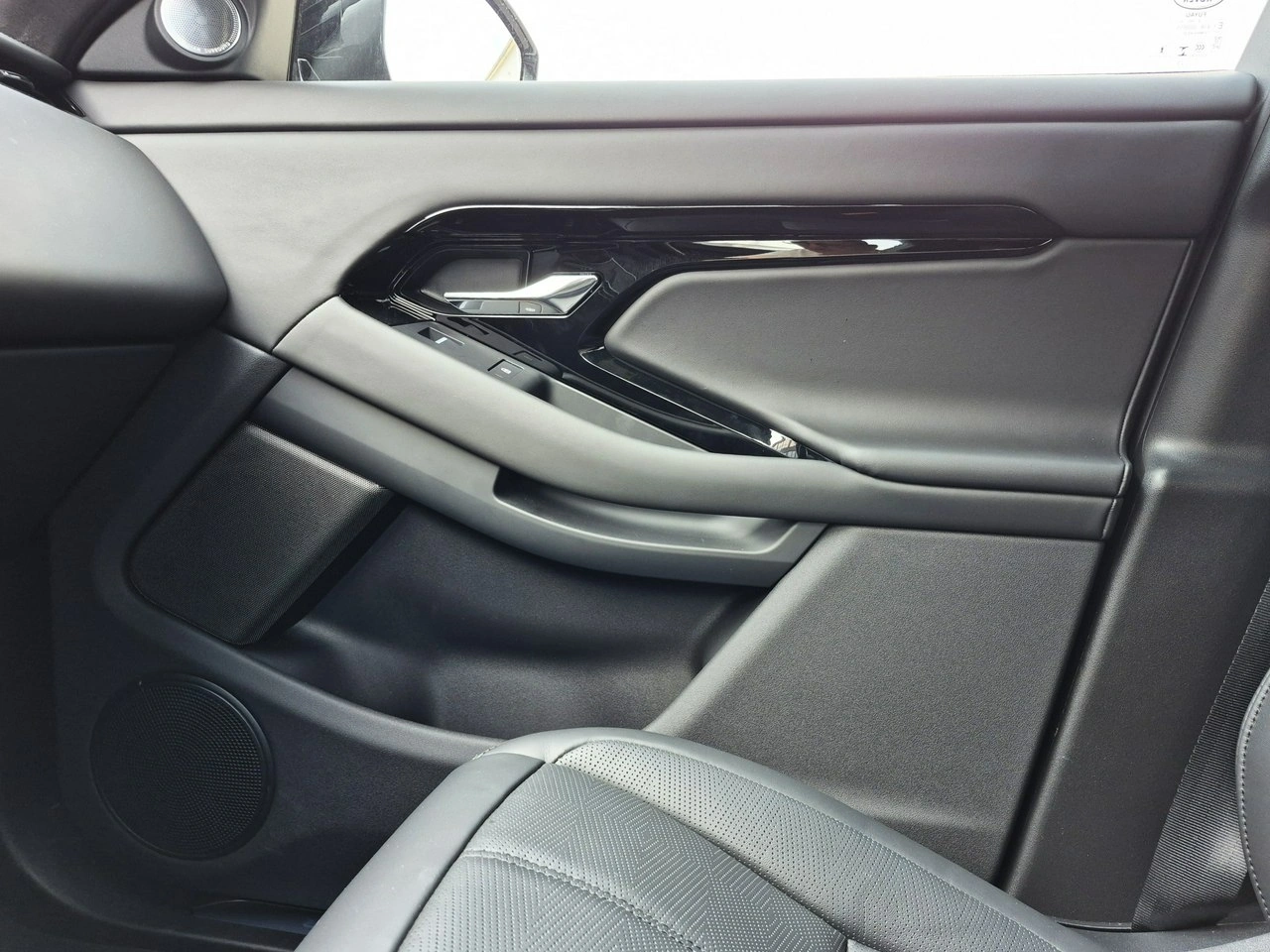 Land Rover Range Rover Evoque - Zdjęcie 39