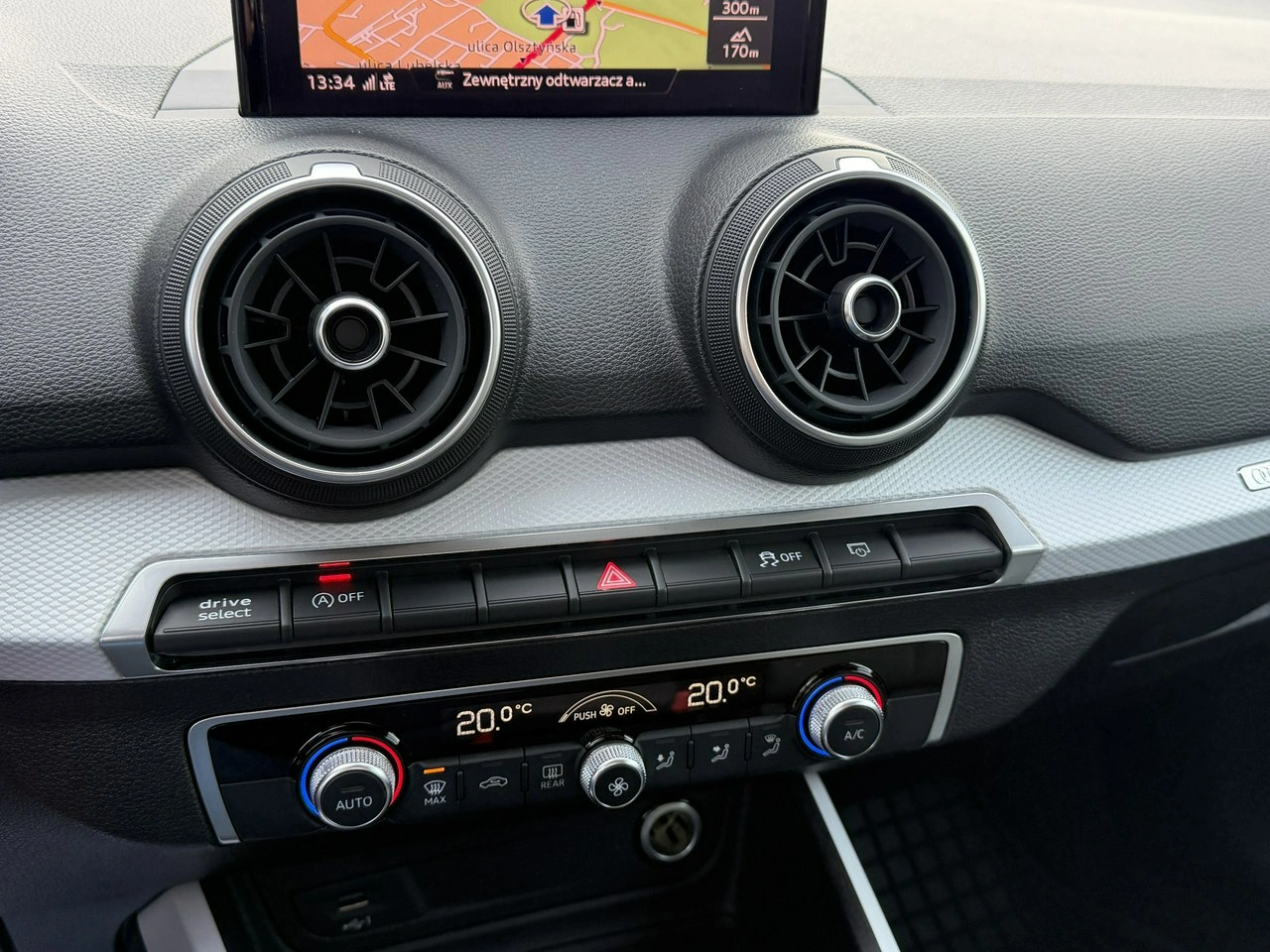 Audi Q2 - Zdjęcie 24