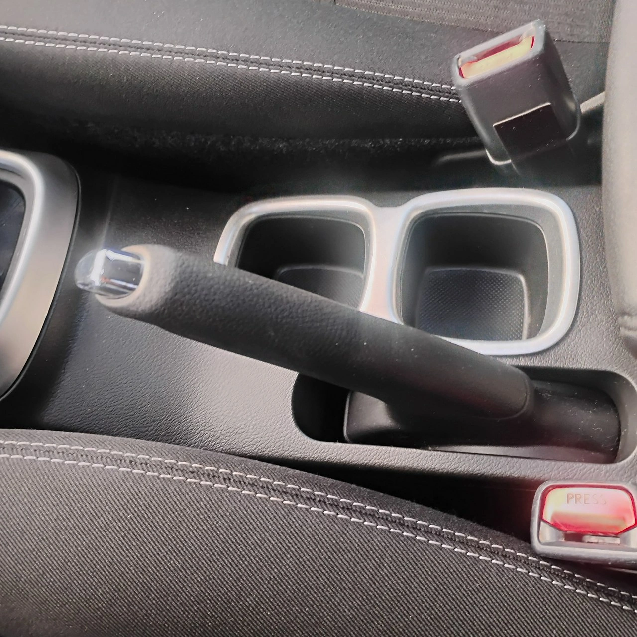 Suzuki SX4 S-Cross - Zdjęcie 21