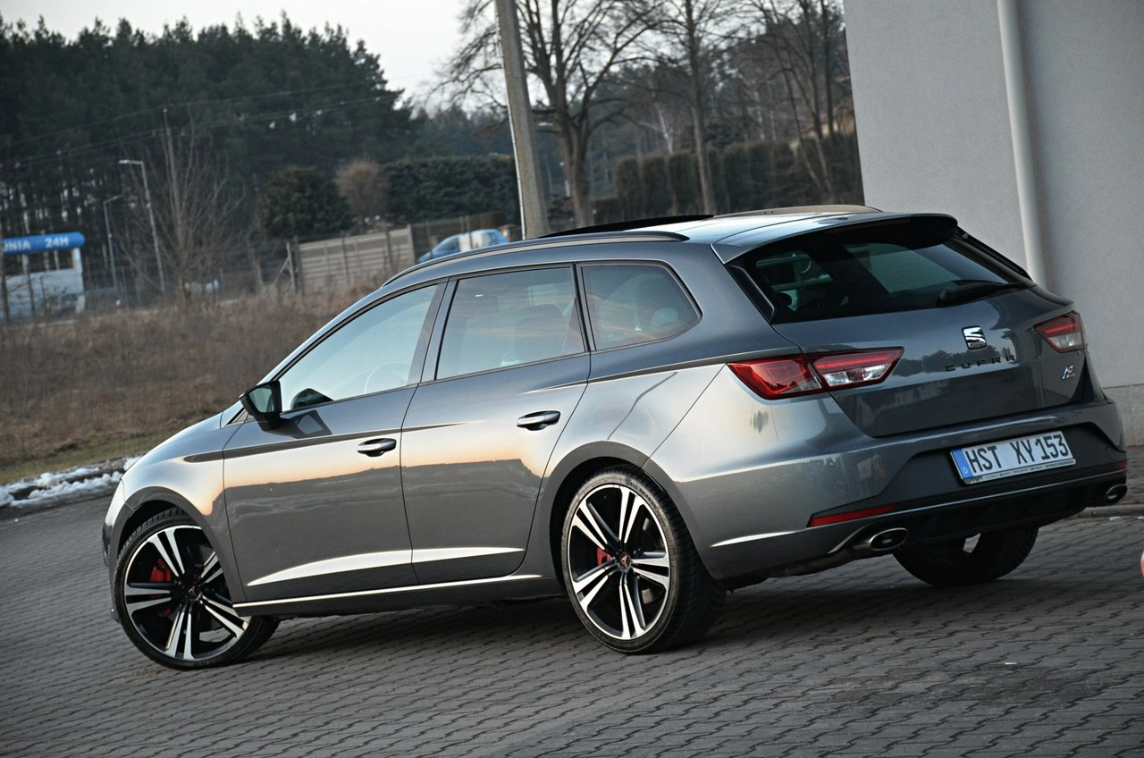 Seat Leon - Zdjęcie 11