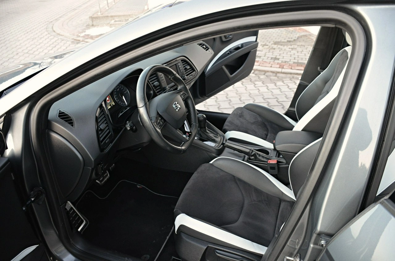 Seat Leon - Zdjęcie 13