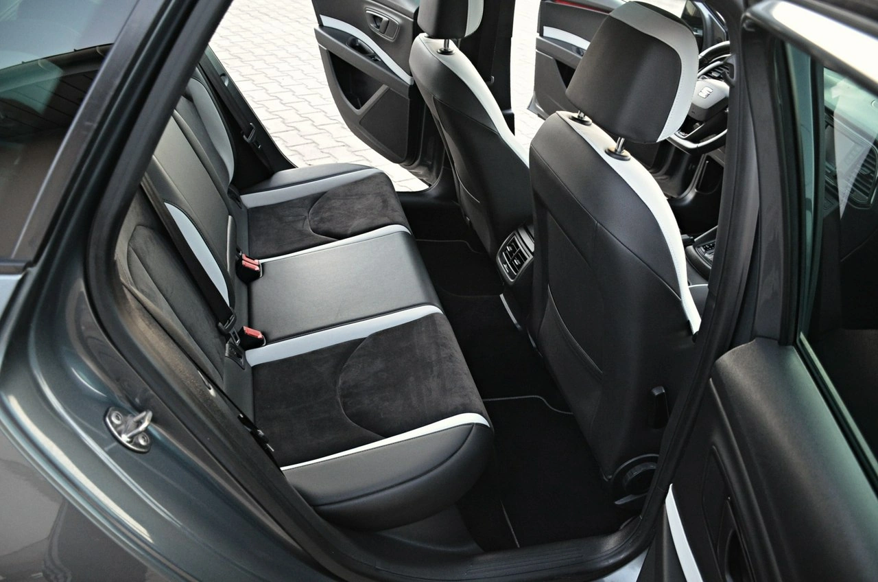 Seat Leon - Zdjęcie 17
