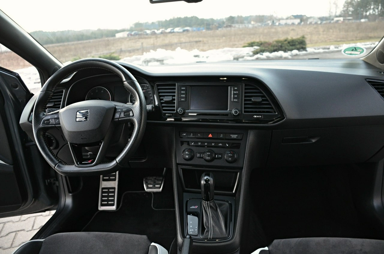 Seat Leon - Zdjęcie 20