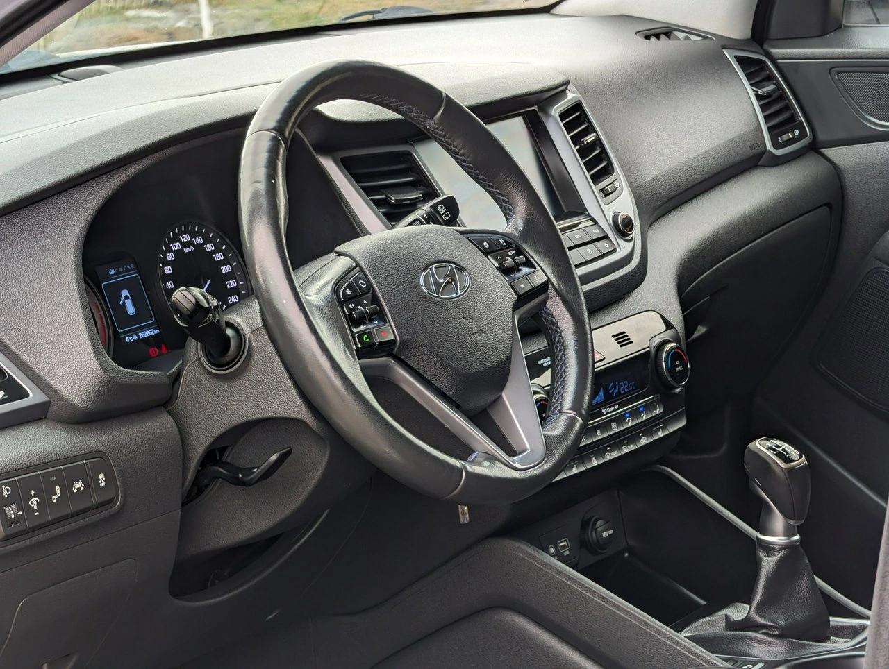 Hyundai Tucson - Zdjęcie 17