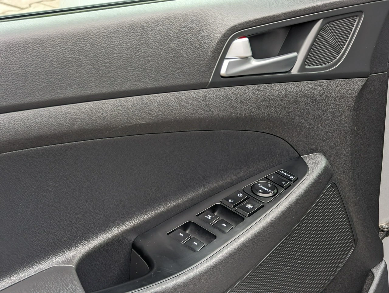 Hyundai Tucson - Zdjęcie 19