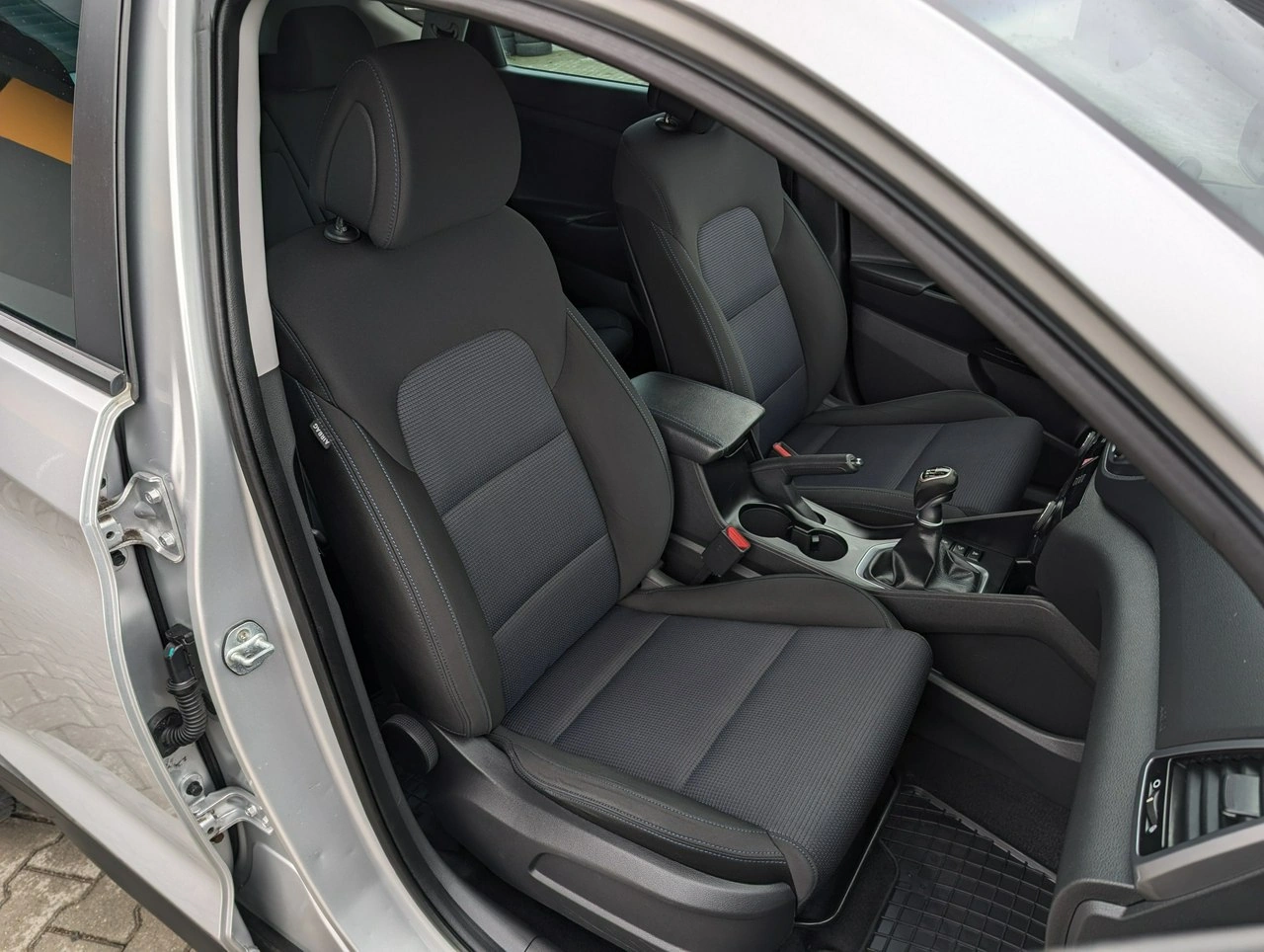 Hyundai Tucson - Zdjęcie 22