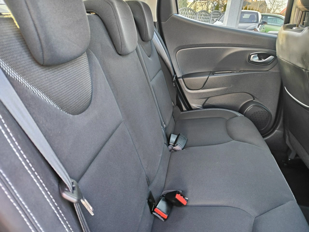 Renault Clio - Zdjęcie 21