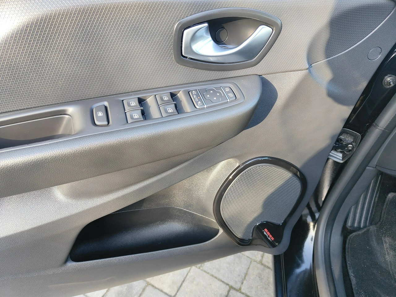 Renault Clio - Zdjęcie 16