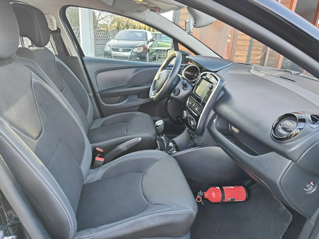 Renault Clio - Zdjęcie 17