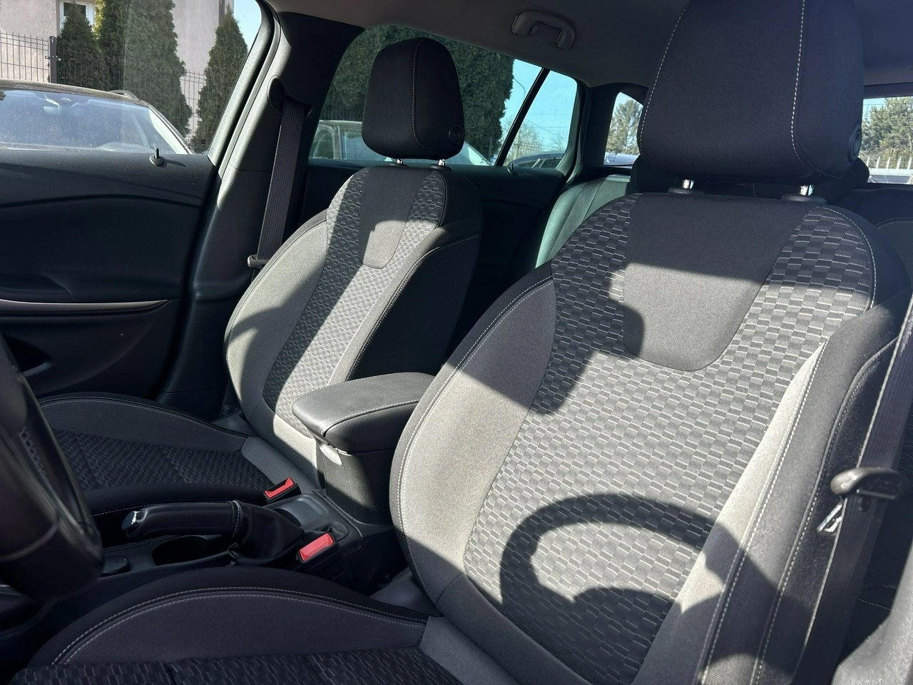 Opel Astra - Zdjęcie 4