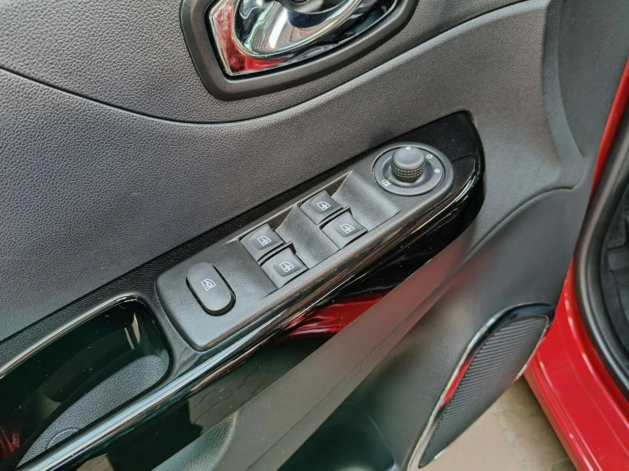 Renault Captur - Zdjęcie 16