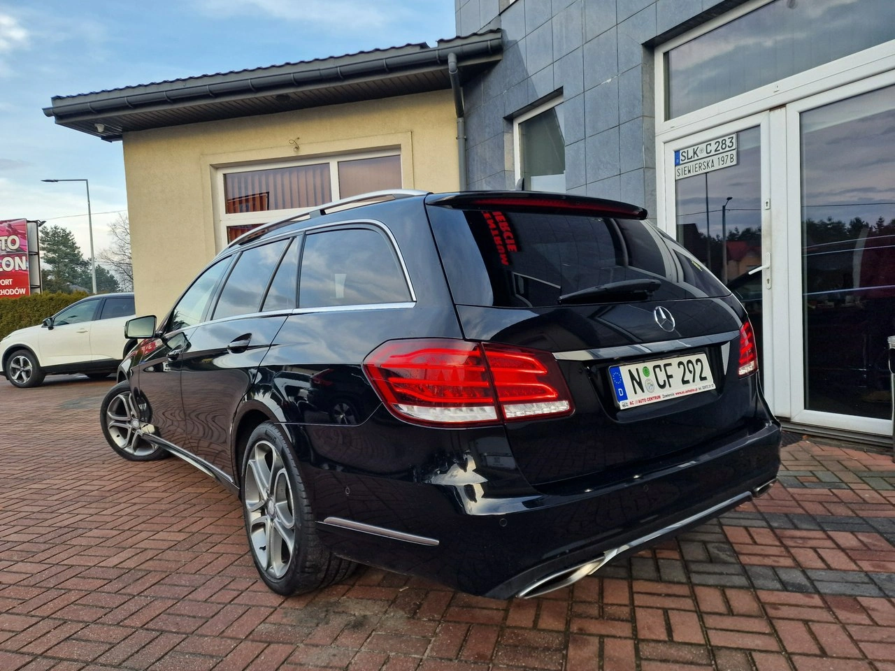 Mercedes E 200 - Zdjęcie 9