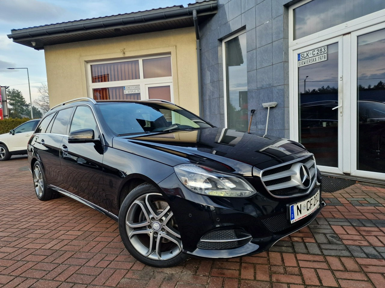 Mercedes E 200 - Zdjęcie 10