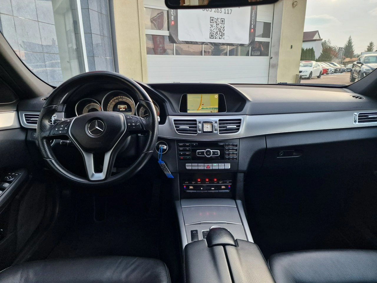 Mercedes E 200 - Zdjęcie 17