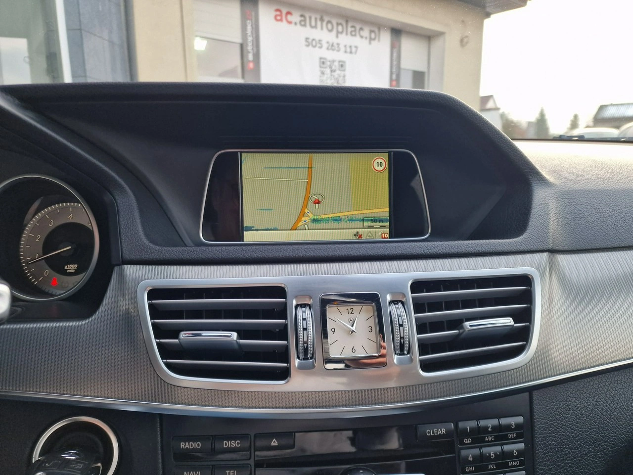 Mercedes E 200 - Zdjęcie 24