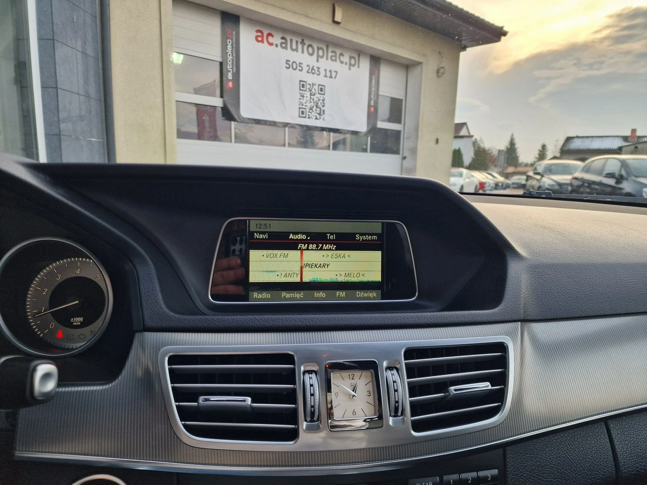 Mercedes E 200 - Zdjęcie 25