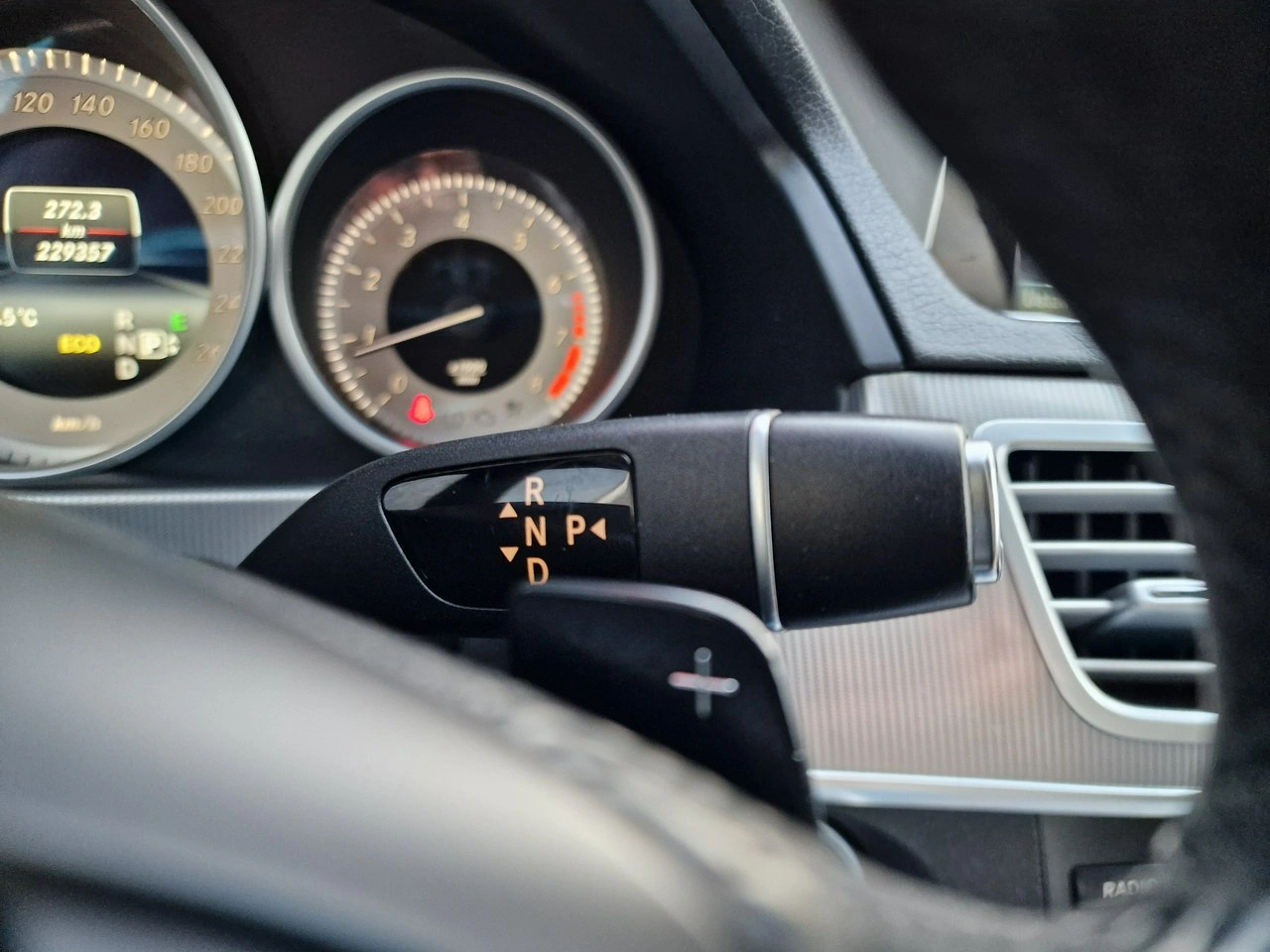 Mercedes E 200 - Zdjęcie 29