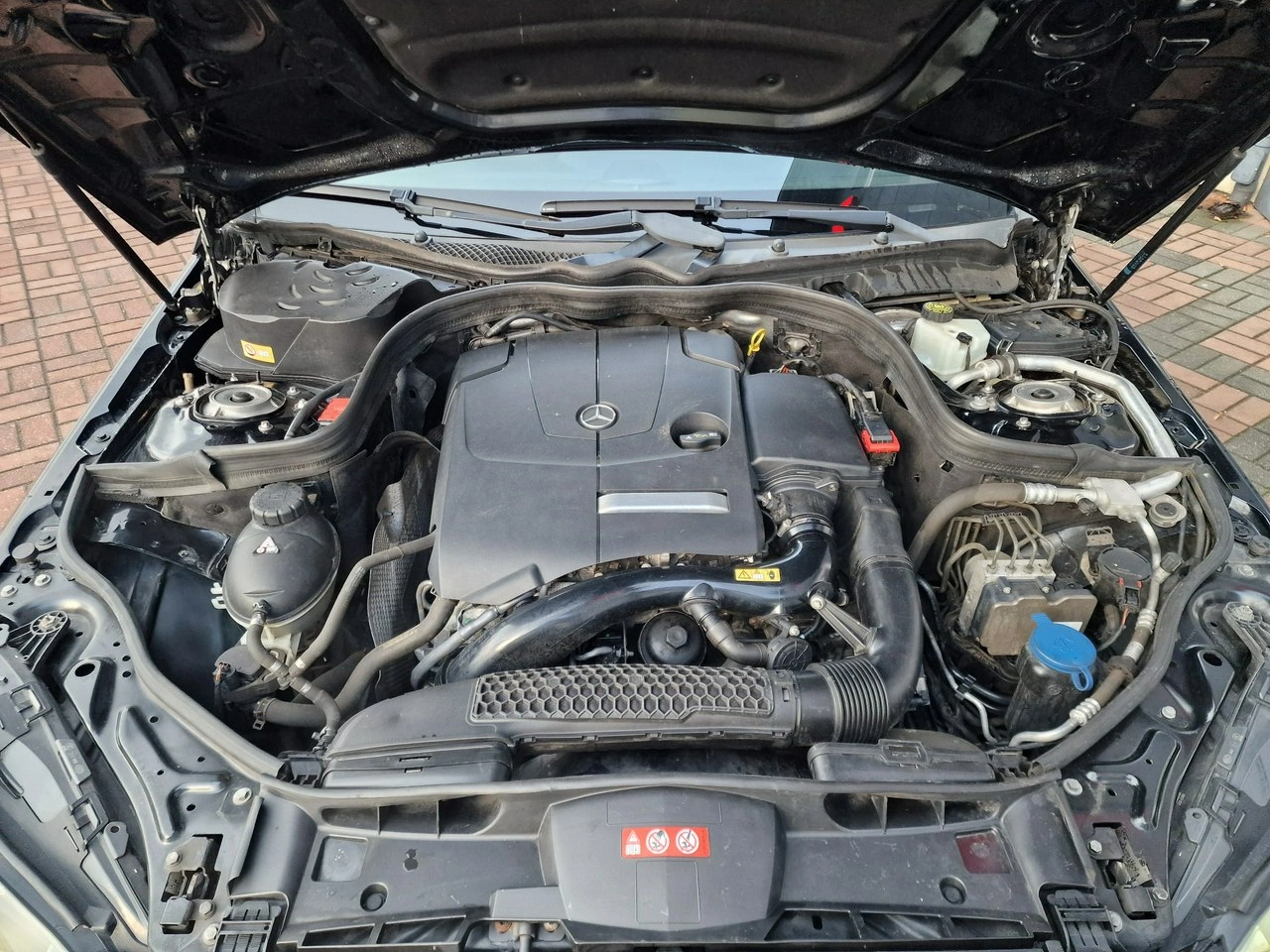 Mercedes E 200 - Zdjęcie 37