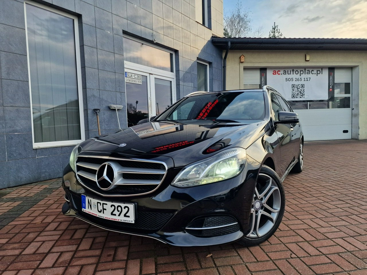 Mercedes E 200 - Zdjęcie 2