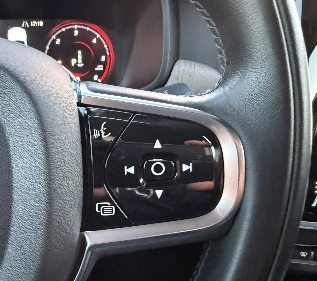 Volvo S90 - Zdjęcie 19