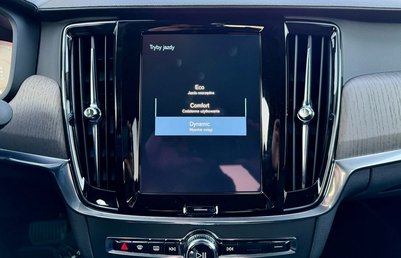 Volvo S90 - Zdjęcie 32