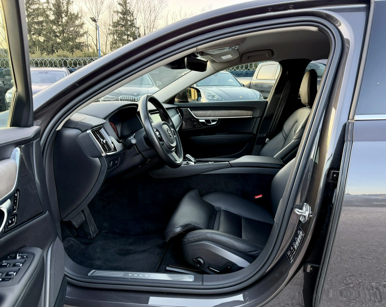 Volvo S90 - Zdjęcie 8