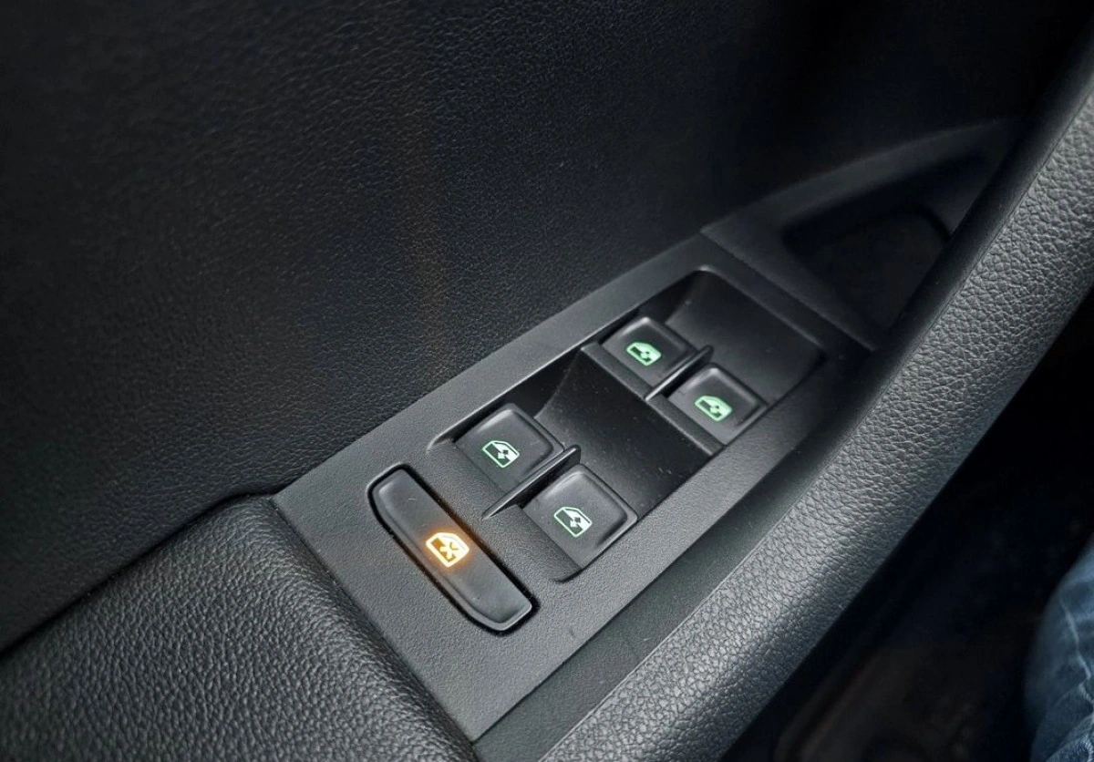 Skoda Octavia - Zdjęcie 11