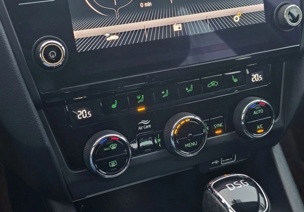 Skoda Octavia - Zdjęcie 20