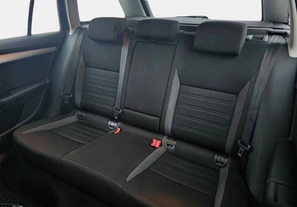 Skoda Octavia - Zdjęcie 23