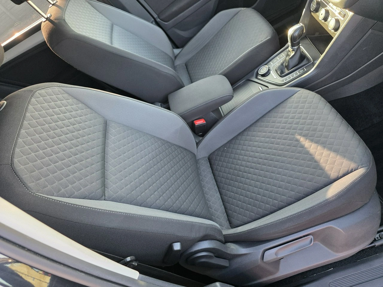 Volkswagen Tiguan - Zdjęcie 26