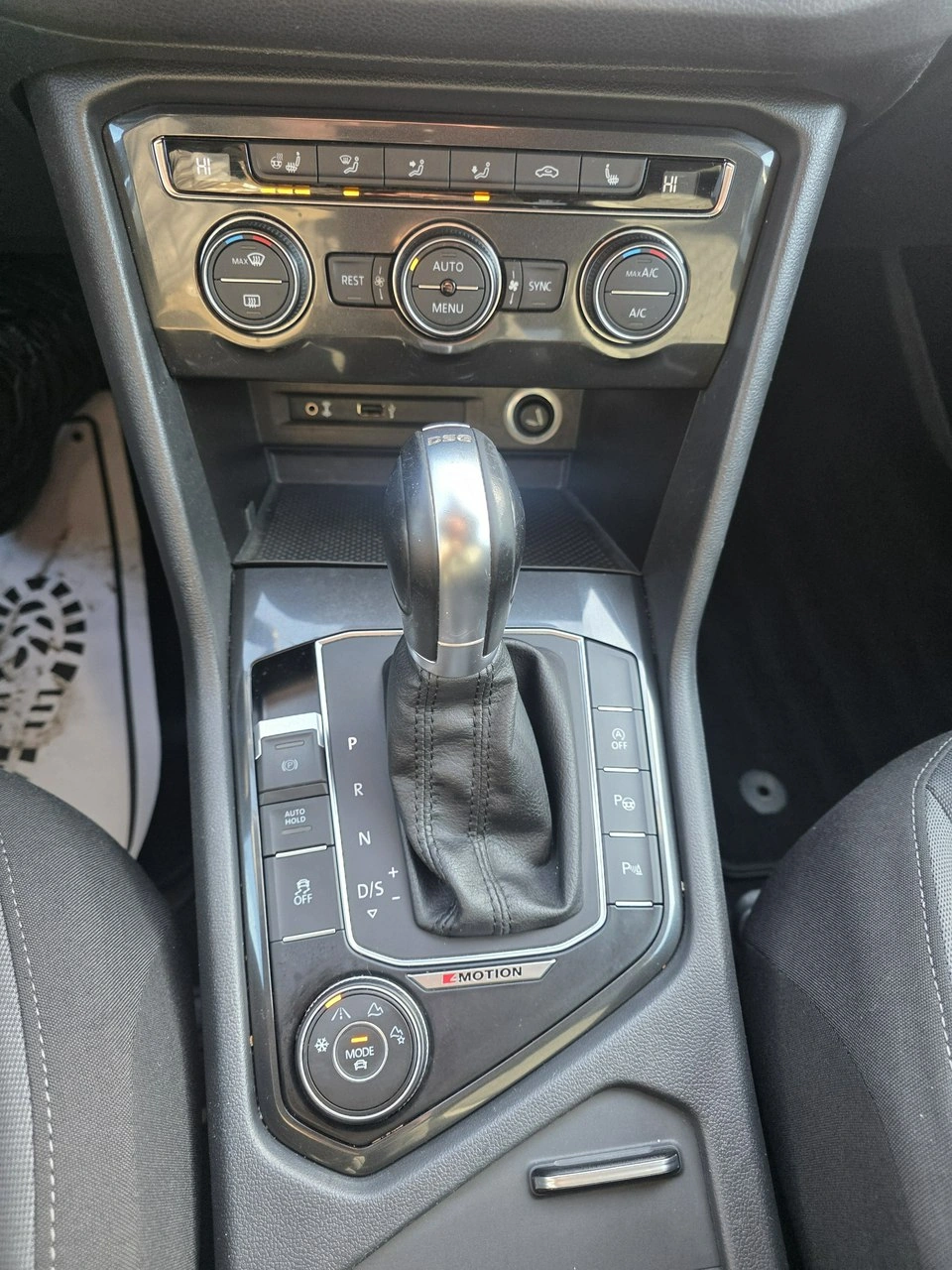 Volkswagen Tiguan - Zdjęcie 5