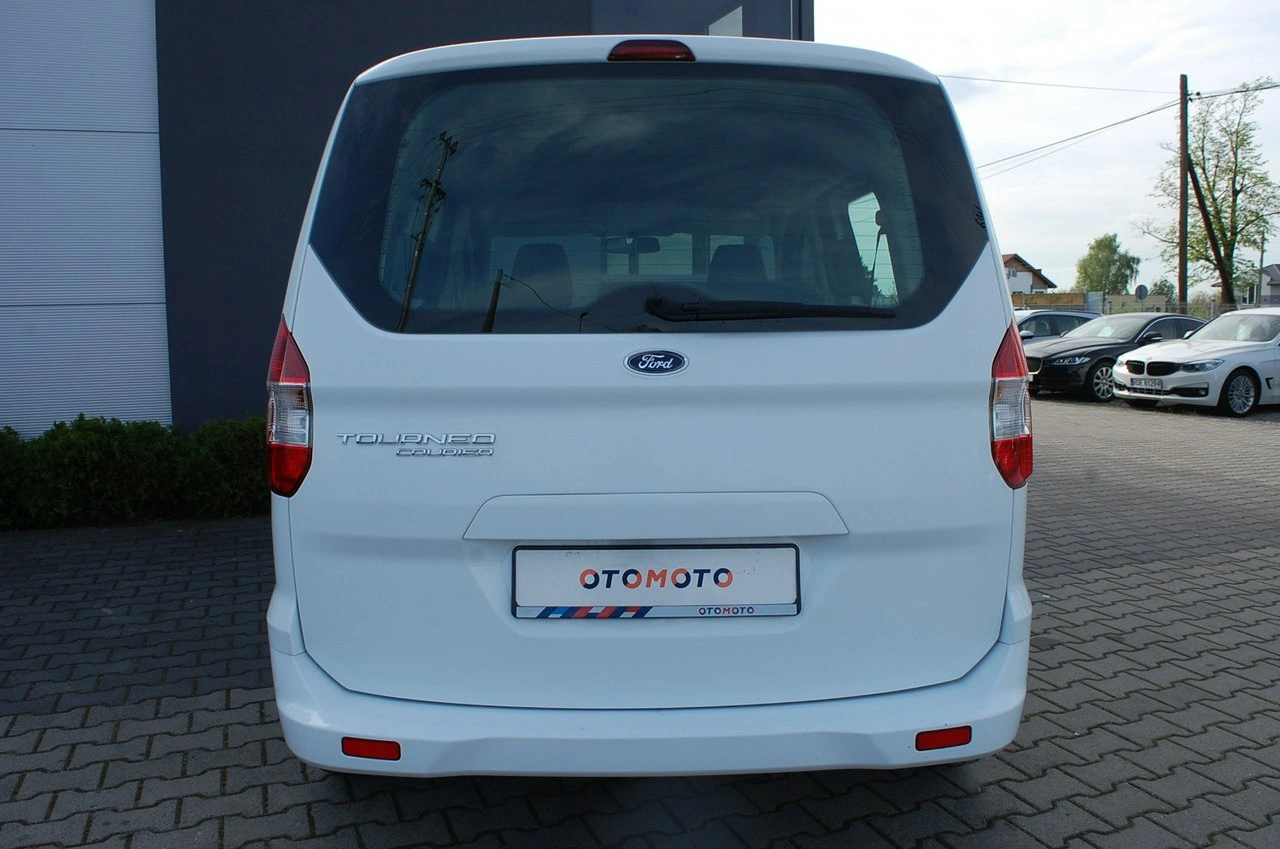 Ford Tourneo Courier - Zdjęcie 15