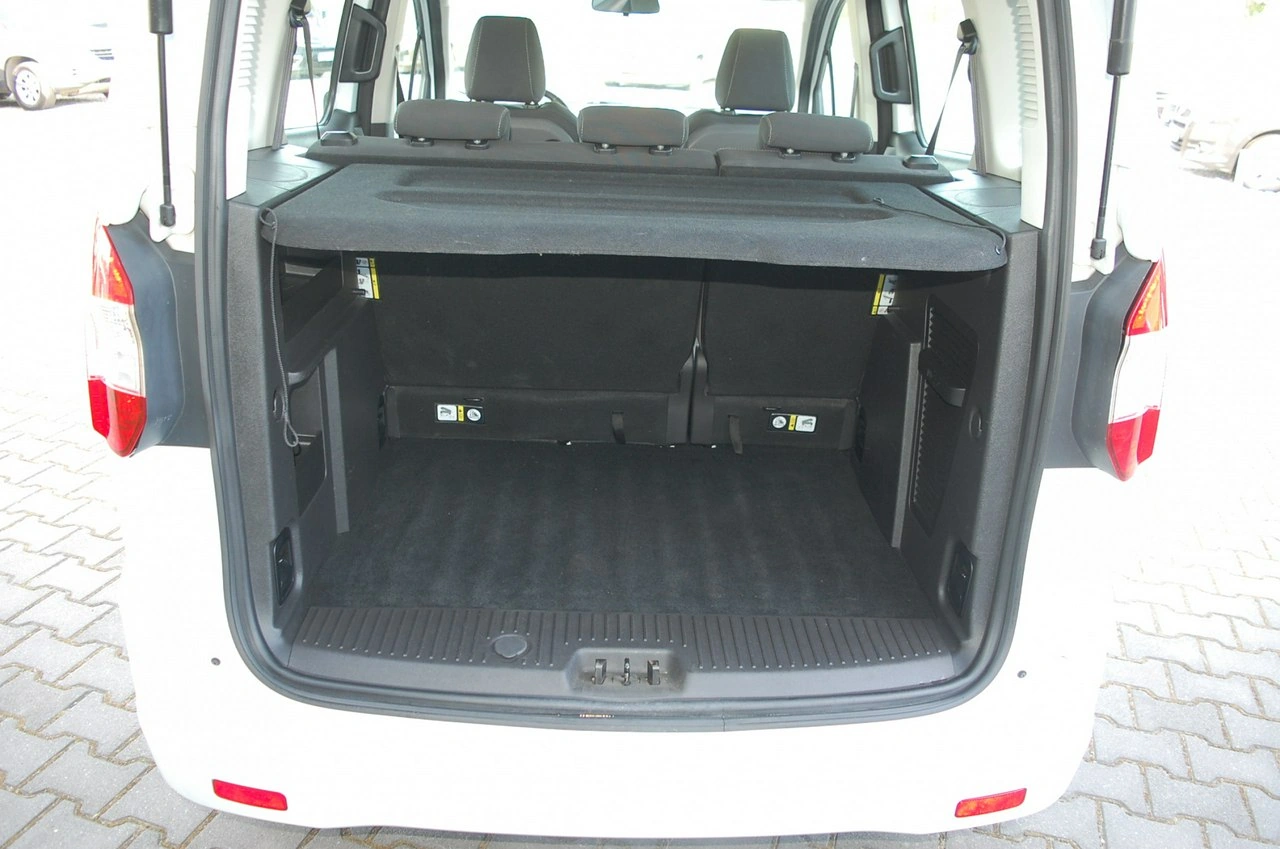 Ford Tourneo Courier - Zdjęcie 24