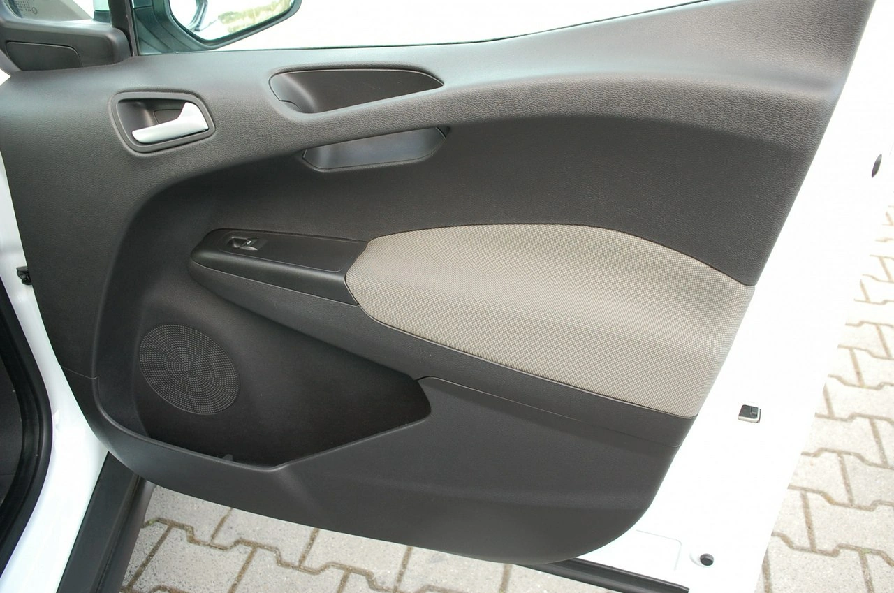 Ford Tourneo Courier - Zdjęcie 25