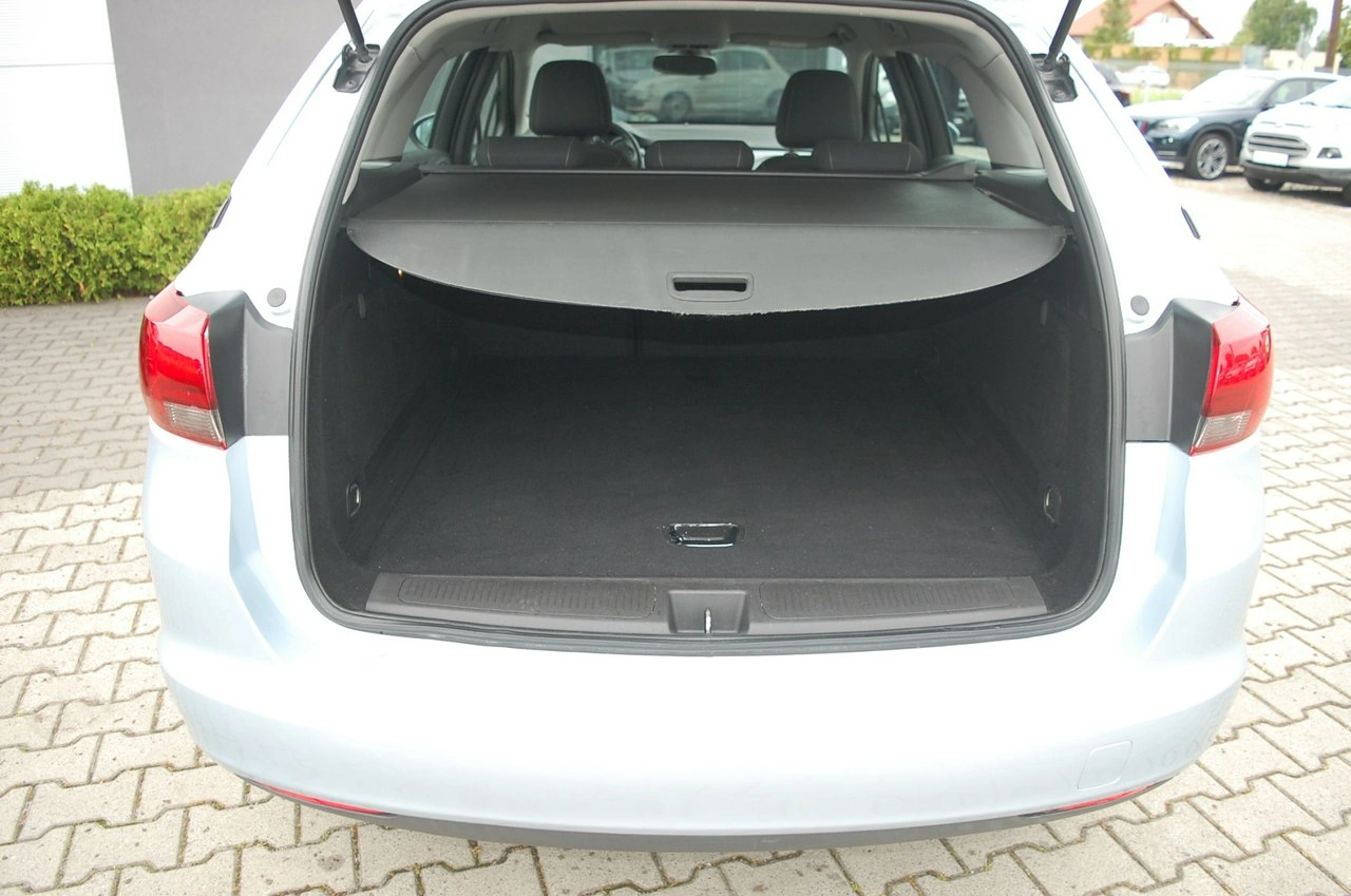 Opel Astra - Zdjęcie 26