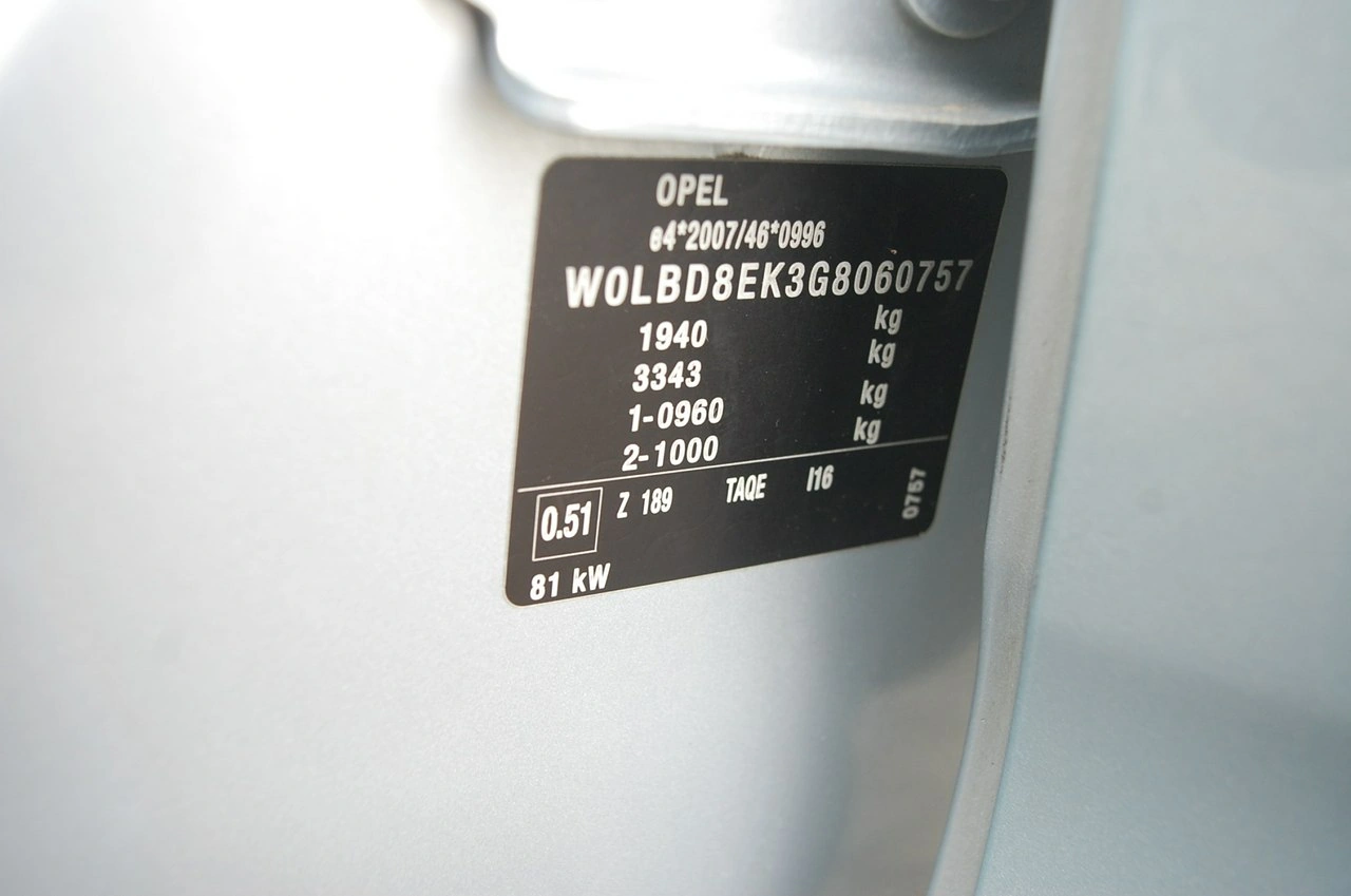 Opel Astra - Zdjęcie 28