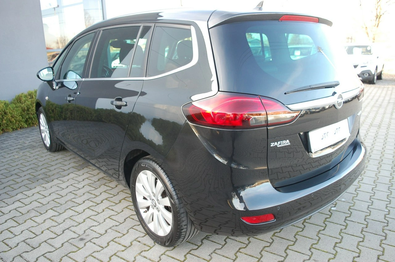 Opel Zafira - Zdjęcie 11