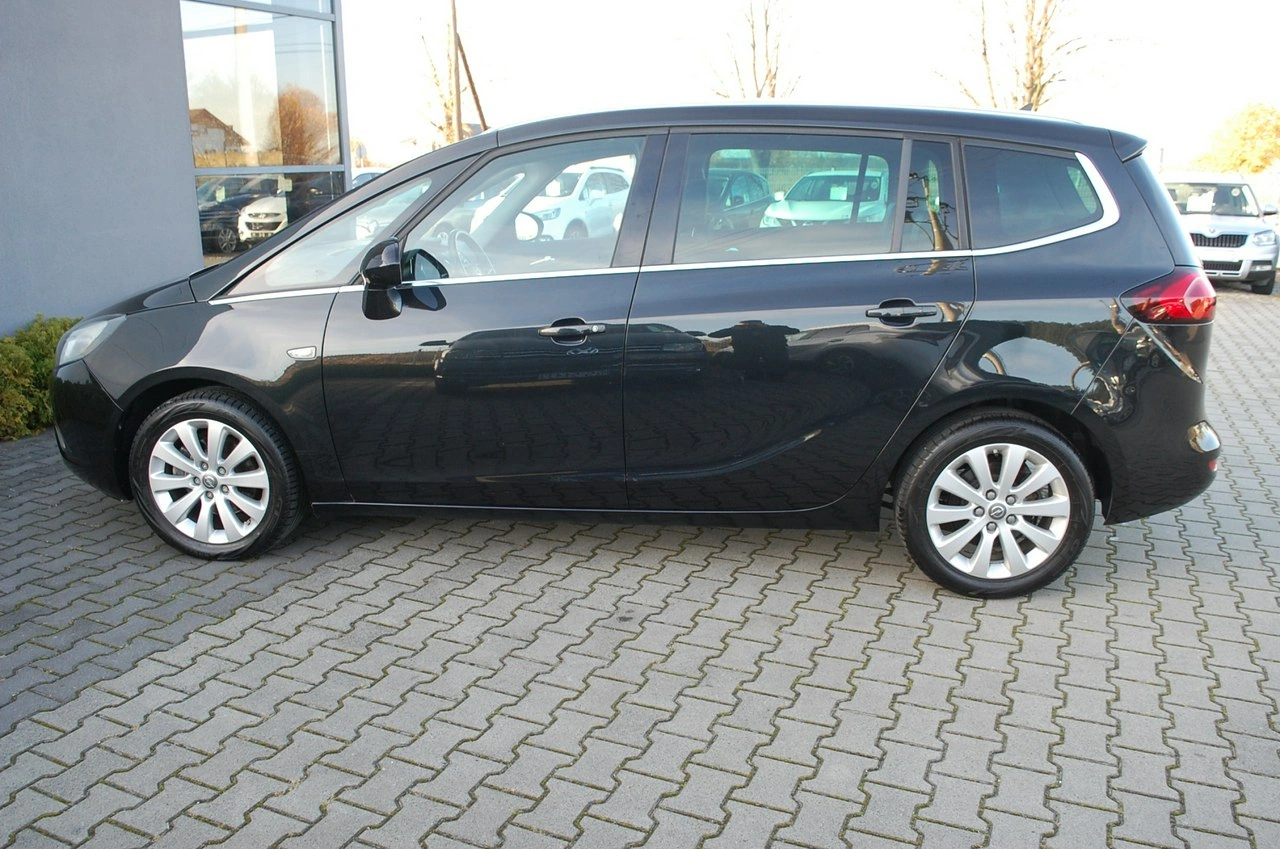 Opel Zafira - Zdjęcie 16
